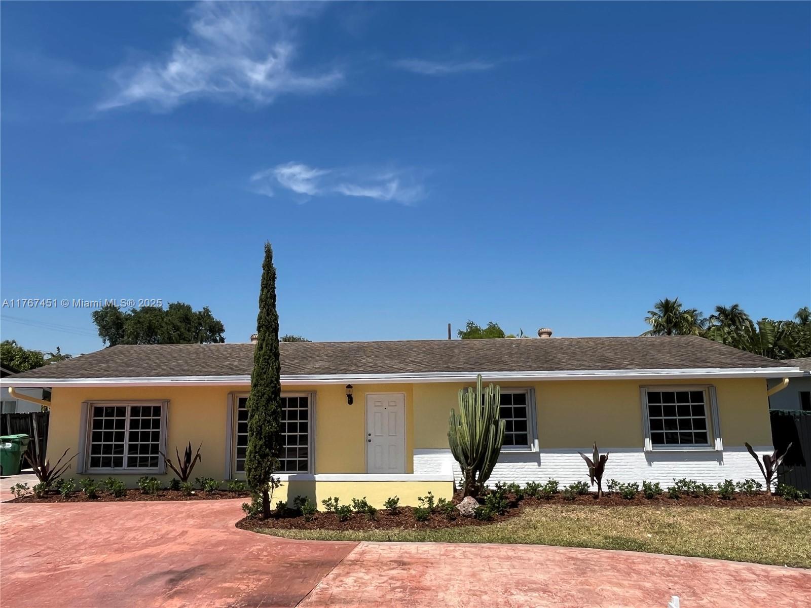 Picture of 8953 SW 178Th Ter, Palmetto Bay, FL 33157