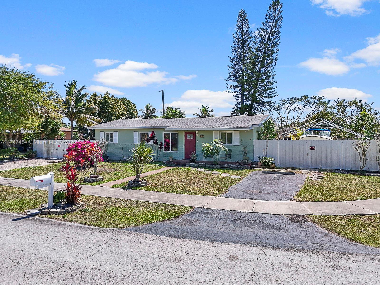 Picture of 18754 SW 306Th Ter, Homestead, FL 33030