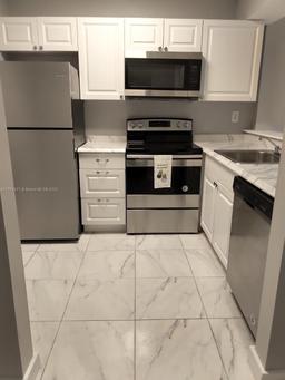 Picture of 16465 NE 22Nd Ave # 114, North Miami Beach, FL 33160