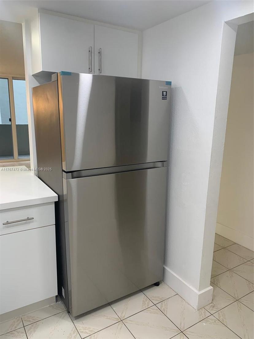 Picture of 10000 NW 80Th Ct # 2203, Hialeah Gardens FL 33016