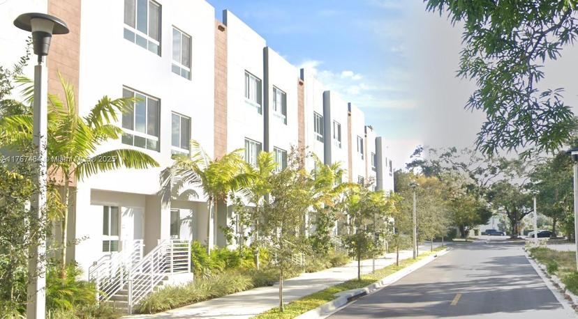Picture of 2505 NE 193Rd St # 4213, Miami FL 33180