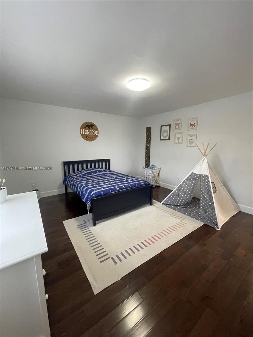 Picture of 7012 SW 127Th Pl, Miami FL 33183