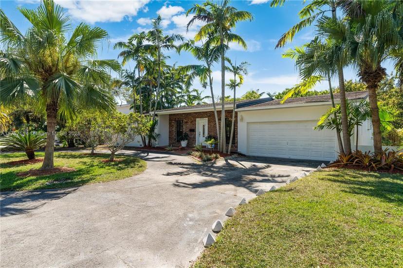 Picture of 5944 SW 64Th Pl, South Miami FL 33143