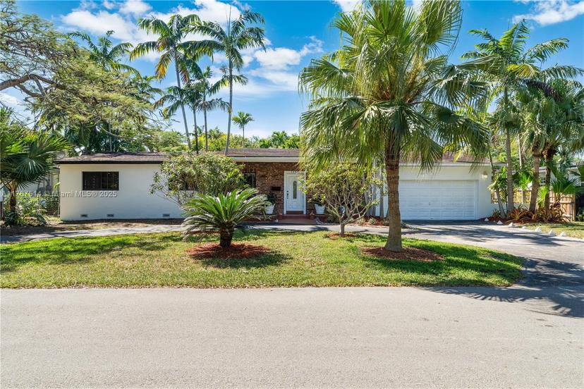 Picture of 5944 SW 64Th Pl, South Miami FL 33143