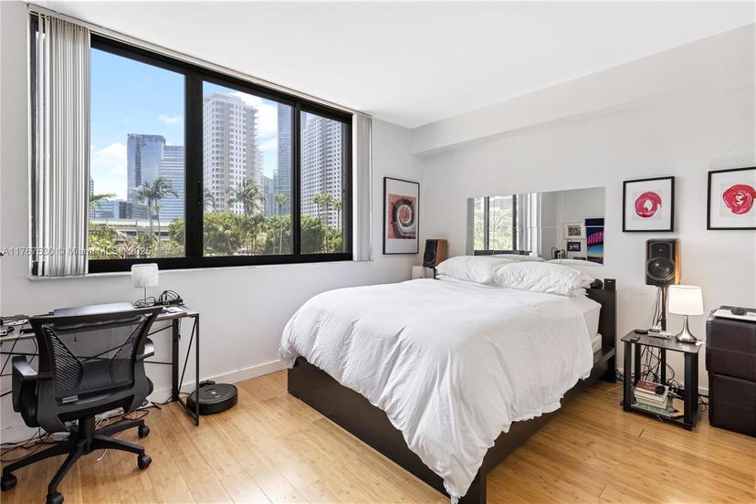 Picture of 540 Brickell Key Dr # 407, Miami FL 33131