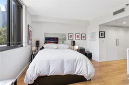 Picture of 540 Brickell Key Dr # 407, Miami, FL 33131