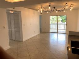 Picture of 498 SW 2Nd St # 2C, Miami, FL 33130