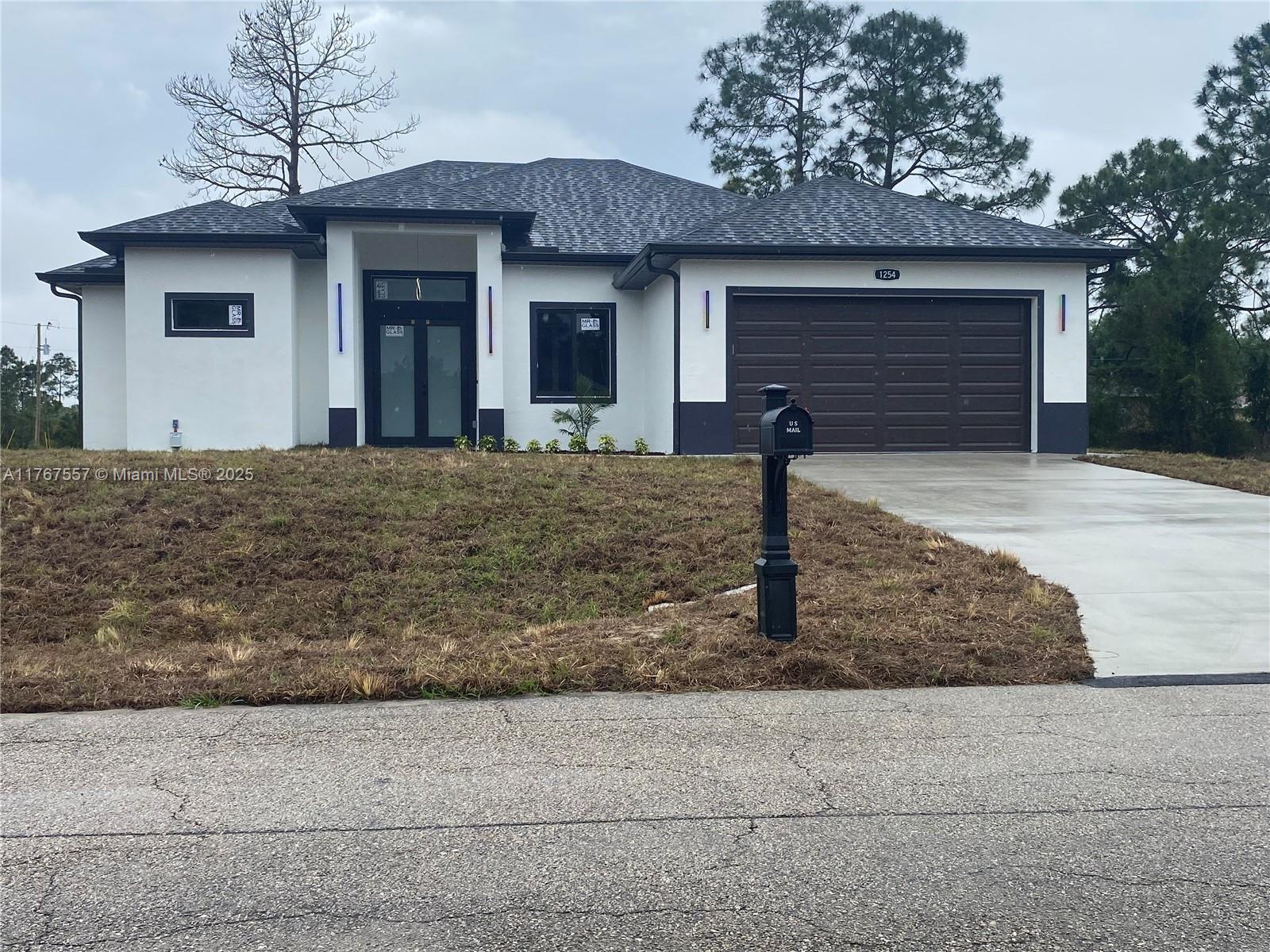Picture of 1254 S 1254 Ellipse St E, Lehigh Acres, FL 33974