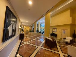 Picture of 20281 E Country Club Dr # 810, Aventura, FL 33180