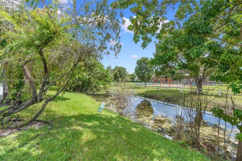 Picture of 11640 NW 39Th St # 4, Coral Springs FL 33065