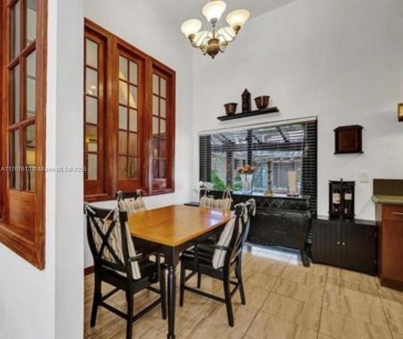 Picture of 531 Leslie Dr, Hallandale Beach FL 33009