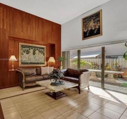 Picture of 531 Leslie Dr, Hallandale Beach, FL 33009