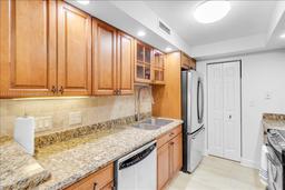 Picture of 3000 N Ocean Dr # 3B, Singer Island, FL 33404