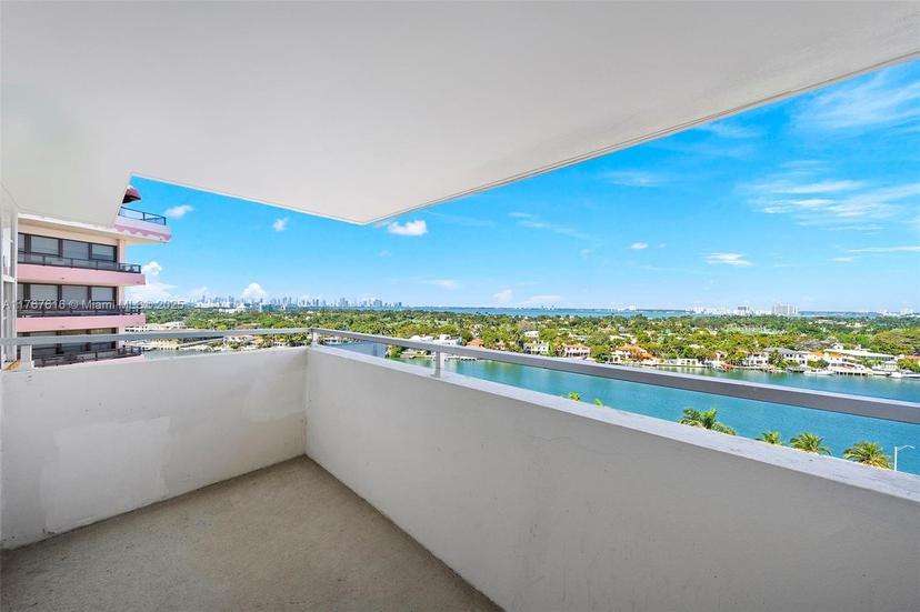Picture of 5255 Collins Ave # 11J, Miami Beach FL 33140