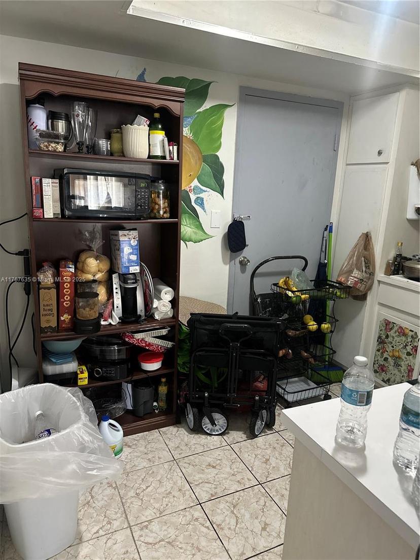 Picture of 1400 NE 169Th St # 215, Miami FL 33162