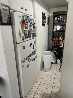 Picture of 1400 NE 169Th St # 215, Miami, FL 33162