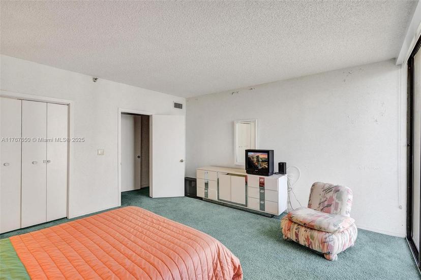 Picture of 19355 Turnberry Way # 19D, Aventura FL 33180