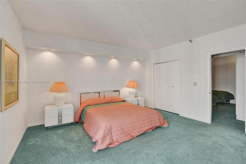 Picture of 19355 Turnberry Way # 19D, Aventura FL 33180