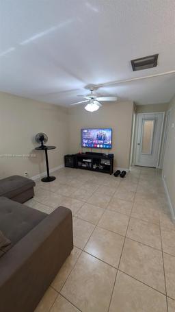 Picture of 1824 Monroe St # 2, Hollywood, FL 33020