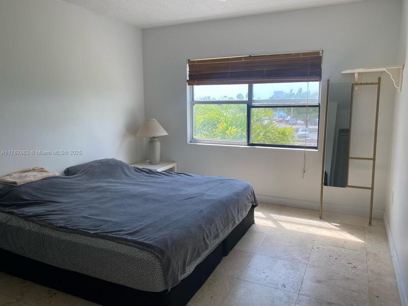 Picture of 400 Kings Point Dr # 209, Sunny Isles Beach FL 33160
