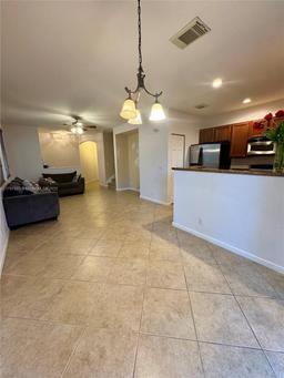 Picture of 1802 Sonrisa St # 1802, Riviera Beach, FL 33404