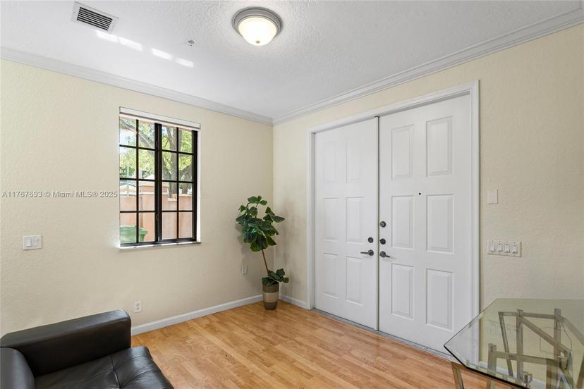 Picture of 2790 Center Court Dr # 31, Weston FL 33332