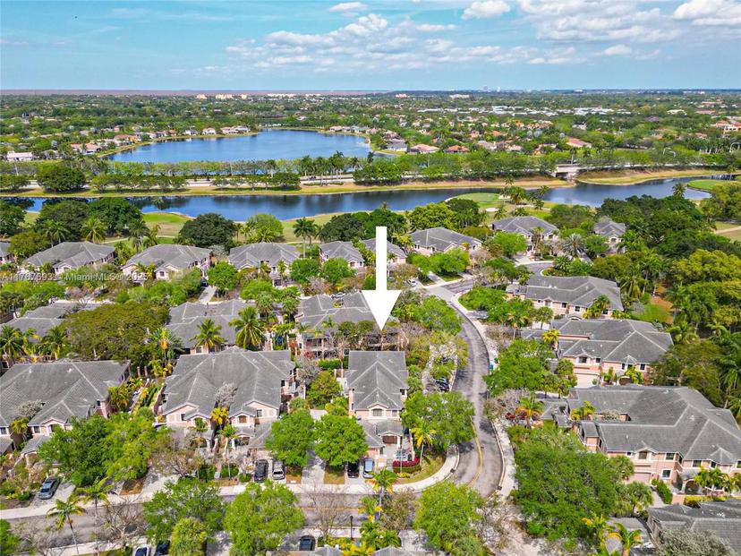 Picture of 2790 Center Court Dr # 31, Weston FL 33332