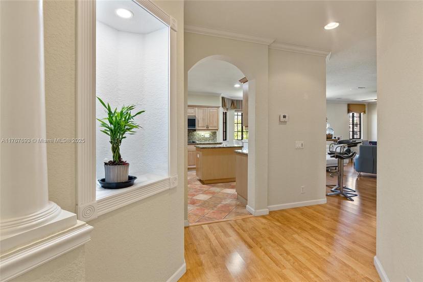 Picture of 2790 Center Court Dr # 31, Weston FL 33332