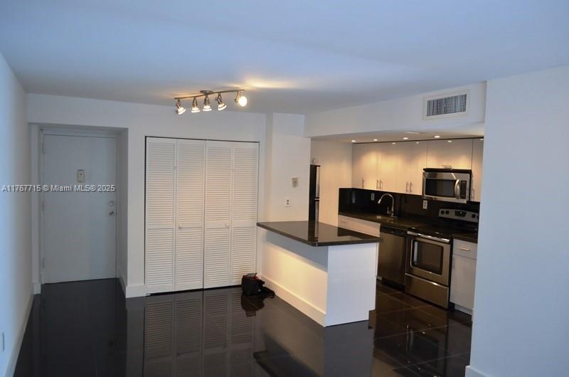 Picture of 1035 West Ave # 205, Miami Beach FL 33139