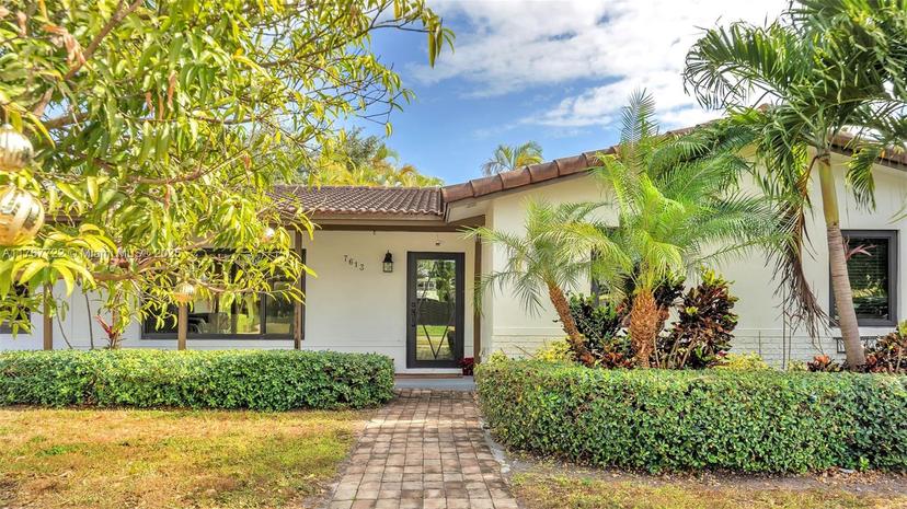 Picture of 7613 SW 128Th Pl, Miami FL 33183
