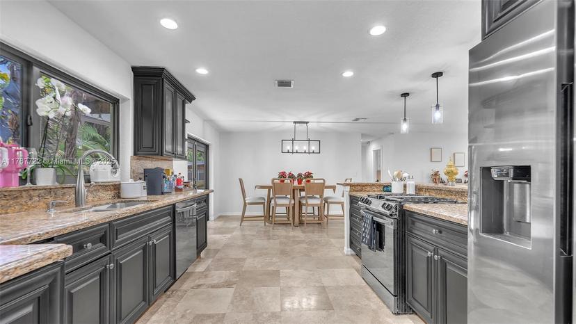 Picture of 7613 SW 128Th Pl, Miami FL 33183