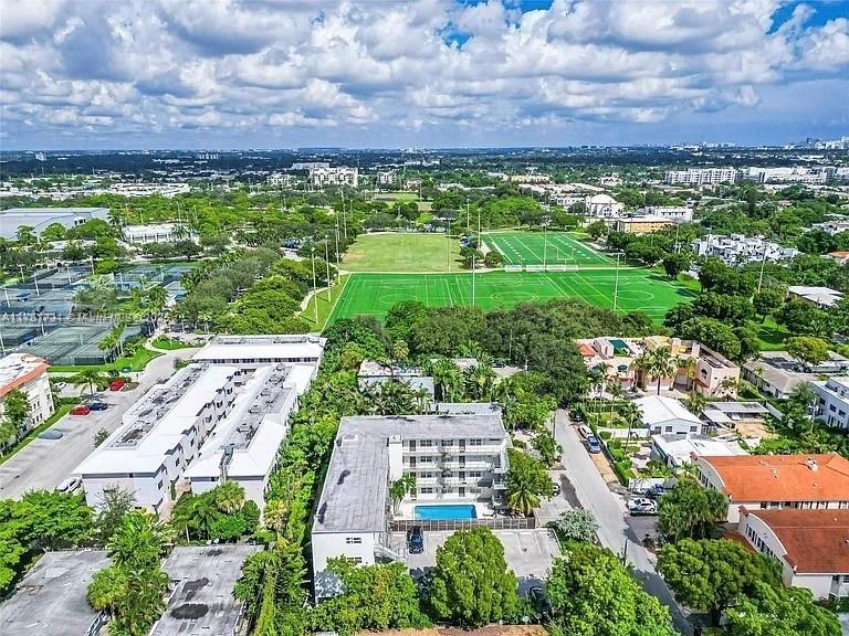 Picture of 609 NE 13Th Ave # 302, Fort Lauderdale FL 33304