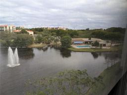 Picture of 2334 S Cypress Bend Dr # 602, Pompano Beach, FL 33069
