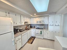 Picture of 18031 Biscayne Blvd # 603, Aventura, FL 33160