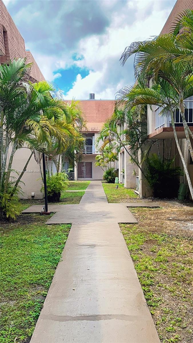 Picture of 1560 W 46Th St # 105, Hialeah FL 33012