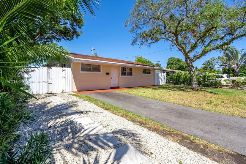 Picture of 6441 Allen St, Hollywood FL 33024