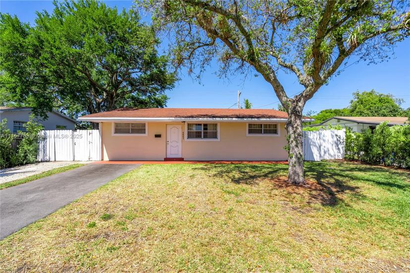 Picture of 6441 Allen St, Hollywood FL 33024