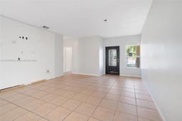 Picture of 7978 NW 200Th St, Hialeah, FL 33015