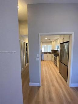 Picture of 4291 S Pine Island Rd, Davie, FL 33328
