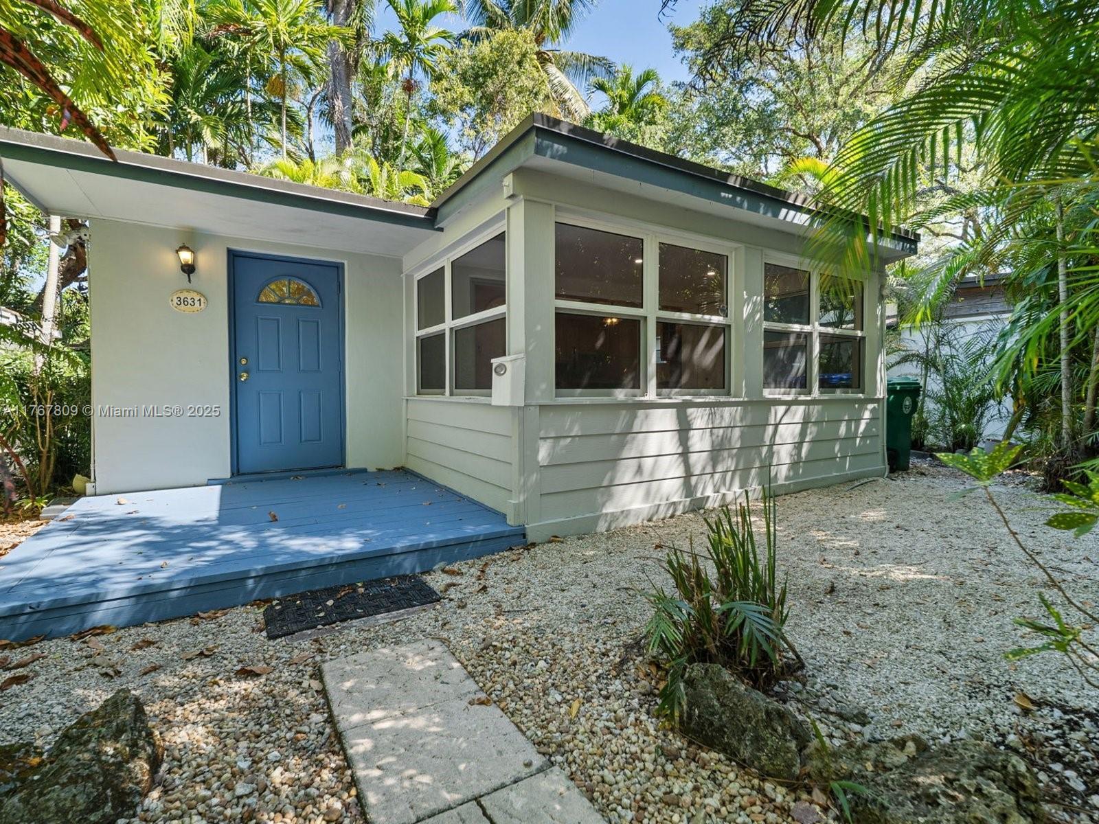 Picture of 3631 Loquat Ave, Miami, FL 33133