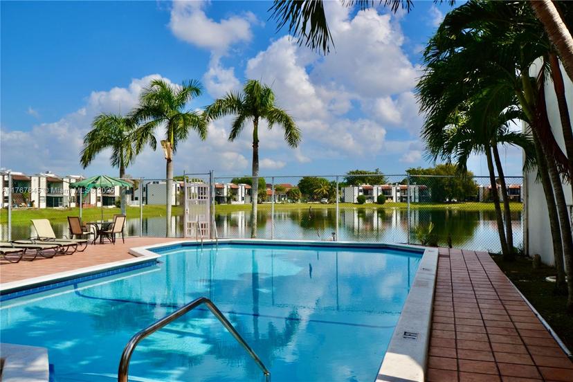 Picture of 571 NW 107Th Ave # 203, Miami FL 33172