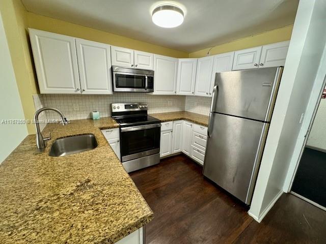 Picture of 2029 NW 46Th Ave # E202, Lauderhill, FL 33313