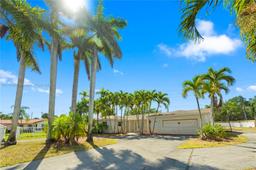 Picture of 8920 SW 142Nd St, Unincorporated Dade County, FL 33176