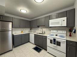 Picture of 3253 Foxcroft Rd # G110, Miramar, FL 33025