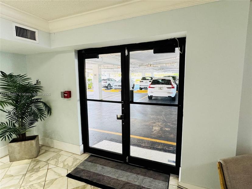 Picture of 2000 NE 135Th St # 803, North Miami FL 33181