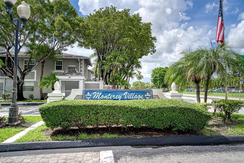 Picture of 426 NE 210Th Cir Ter # 2, Miami FL 33179