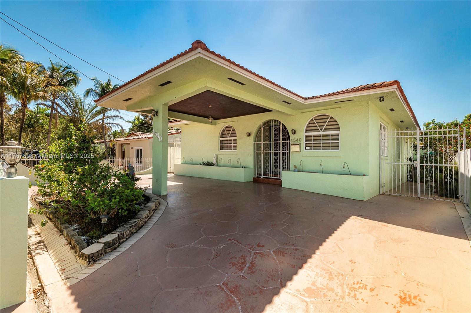 Picture of 4540 SW 2Nd Ter, Miami, FL 33134