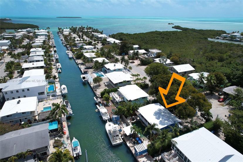 Picture of 141 Ocean Dr, Plantation Key FL 33070