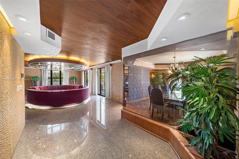 Picture of 5500 Collins Ave # 304, Miami Beach FL 33140