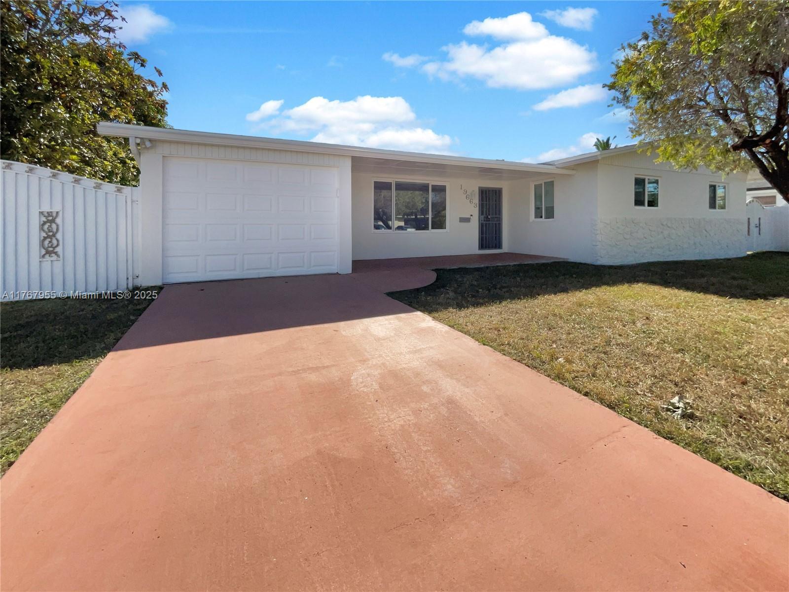 Picture of 19663 SW 119Th Ct, Miami, FL 33177